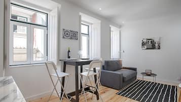 Interni
