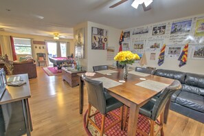 Dining - The Bird's Nest on Route 66  Great location right off the I-40  (Holbrook)