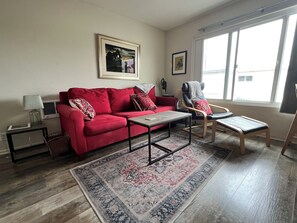 Een smart-tv en een dvd-speler