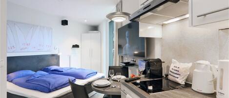 1 bedroom, free WiFi, bed sheets