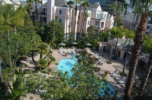 California Tropical Resort Penthouse