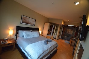 2 chambres, fer et planche à repasser, Wi-Fi gratuit, draps fournis