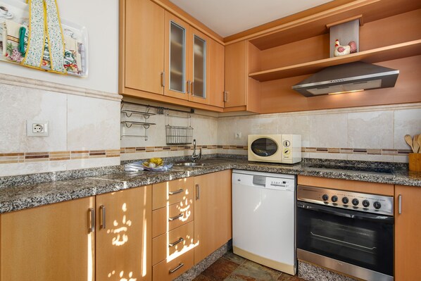 Fridge, microwave, oven, dishwasher