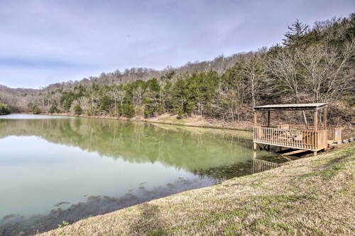 Cozy Branson Townhome 1 Mi to Silver Dollar City!