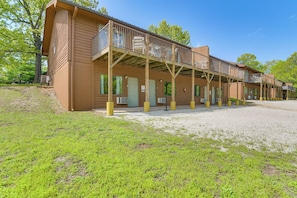 Exterior - Cozy Branson Townhome 1 Mi to Silver Dollar City! (Branson West)