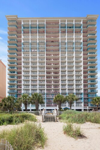 ⭐️Newly renovated Ocean Front Deluxe King Condo,Come Live in the Paradise