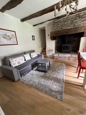 TV, fireplace - Concarneau, Former Mill of Kérangoc, in the countryside, near the ocean, Wifi (Concarneau)