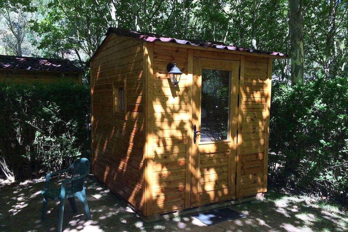 Ferienhaus, Gemeinschaftsbad | Daunenbettdecken, Verdunkelungsvorhänge, individuell eingerichtet