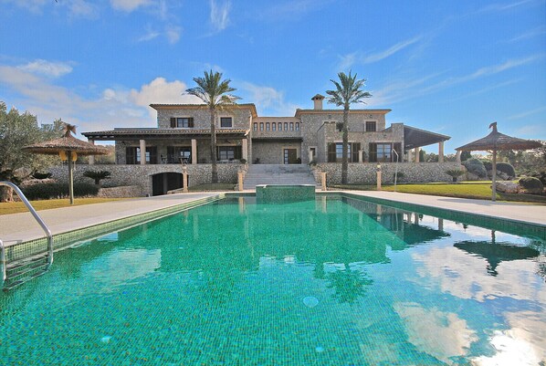 Pool - Canova - Spacious house with pool for 16 people in Ariany, Mallorca (Ariany)
