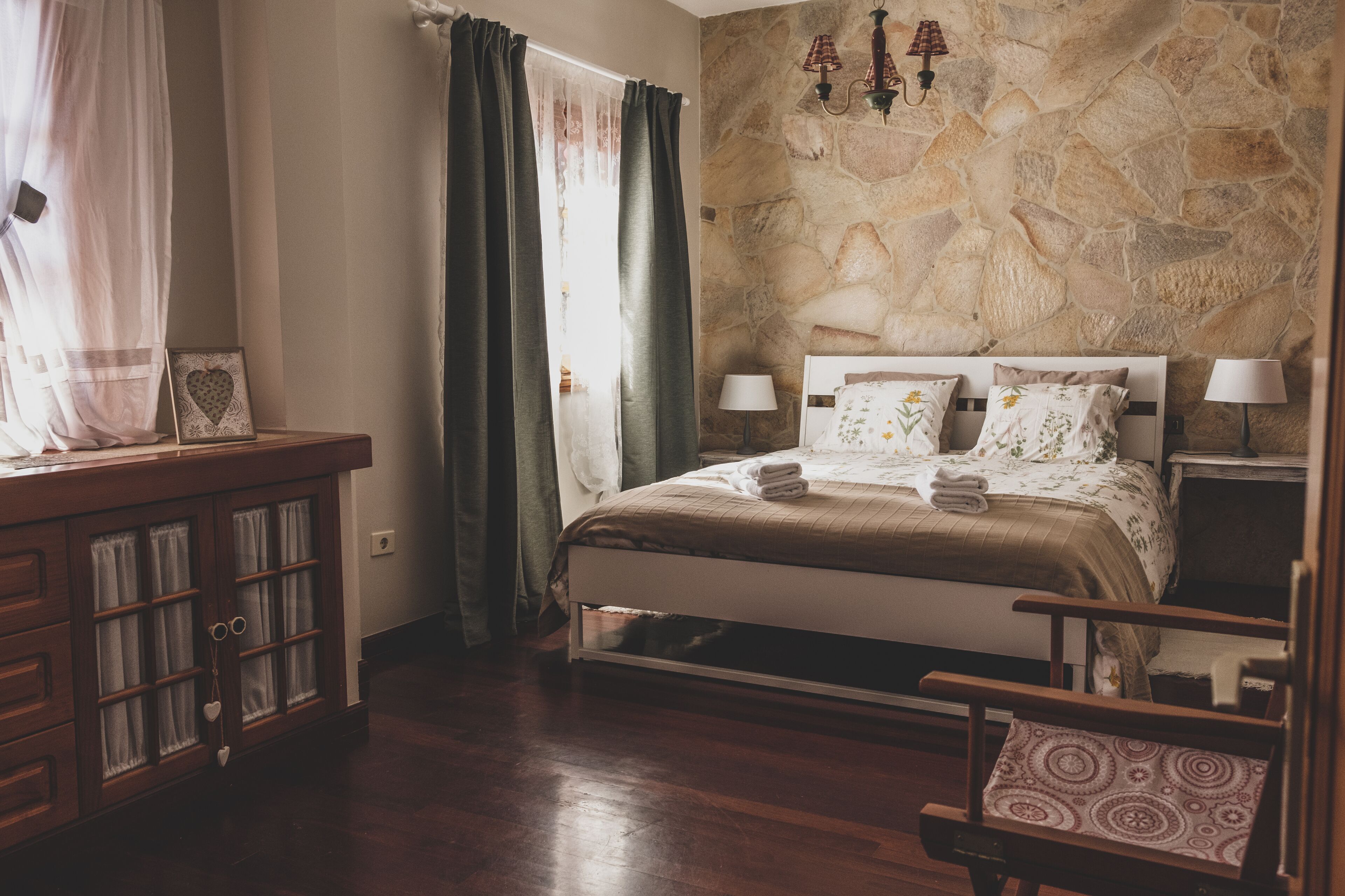 4 chambres, bureau, fer et planche à repasser, Wi-Fi