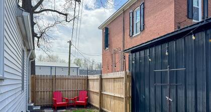 Katy Haus: Hot tub, Wineries, Fenced yard, Dog-friendly