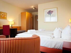 1 bedroom, WiFi, bed sheets - Double room standard - Hotel Am Jungfernstieg (Stralsund)