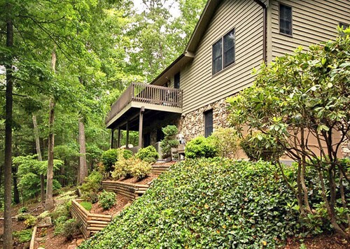 Relax with a View Just 5 minutes from Downtown Asheville