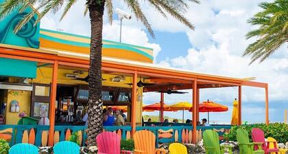 2 makuuhuonetta # askel tähän 5 tähden rannan kauneuteen!