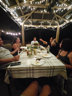 Outdoor dining - Pa-Mountain Rental House (Wellsboro, Pa) (Wellsboro)