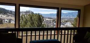 Interior - Amazing Views and Privacy minutes from major Co Springs attractions (Colorado Springs)