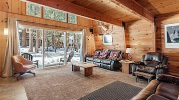 TV, fireplace, DVD player, stereo