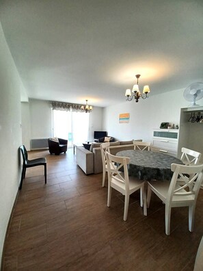 TV - Rated 2*, apartment located 150m from the beaches - Mimizan beach (Mimizan)