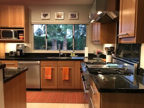 Fridge, microwave, oven, stovetop - Oversized Patio, Pool and View! Experience great Indoor/Outdoor living PS style! (Palm Springs)