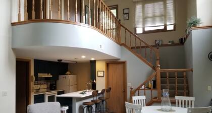 2 Bedroom, 2 bath home in The Galena Territory. Close to Eagle Ridge Resort