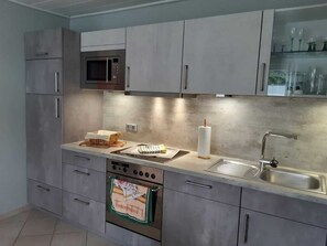 Fridge, microwave, oven, dishwasher
