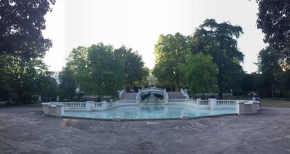 IDEAL Art déco + secure private park. bike room Darcy, Liberté town center station