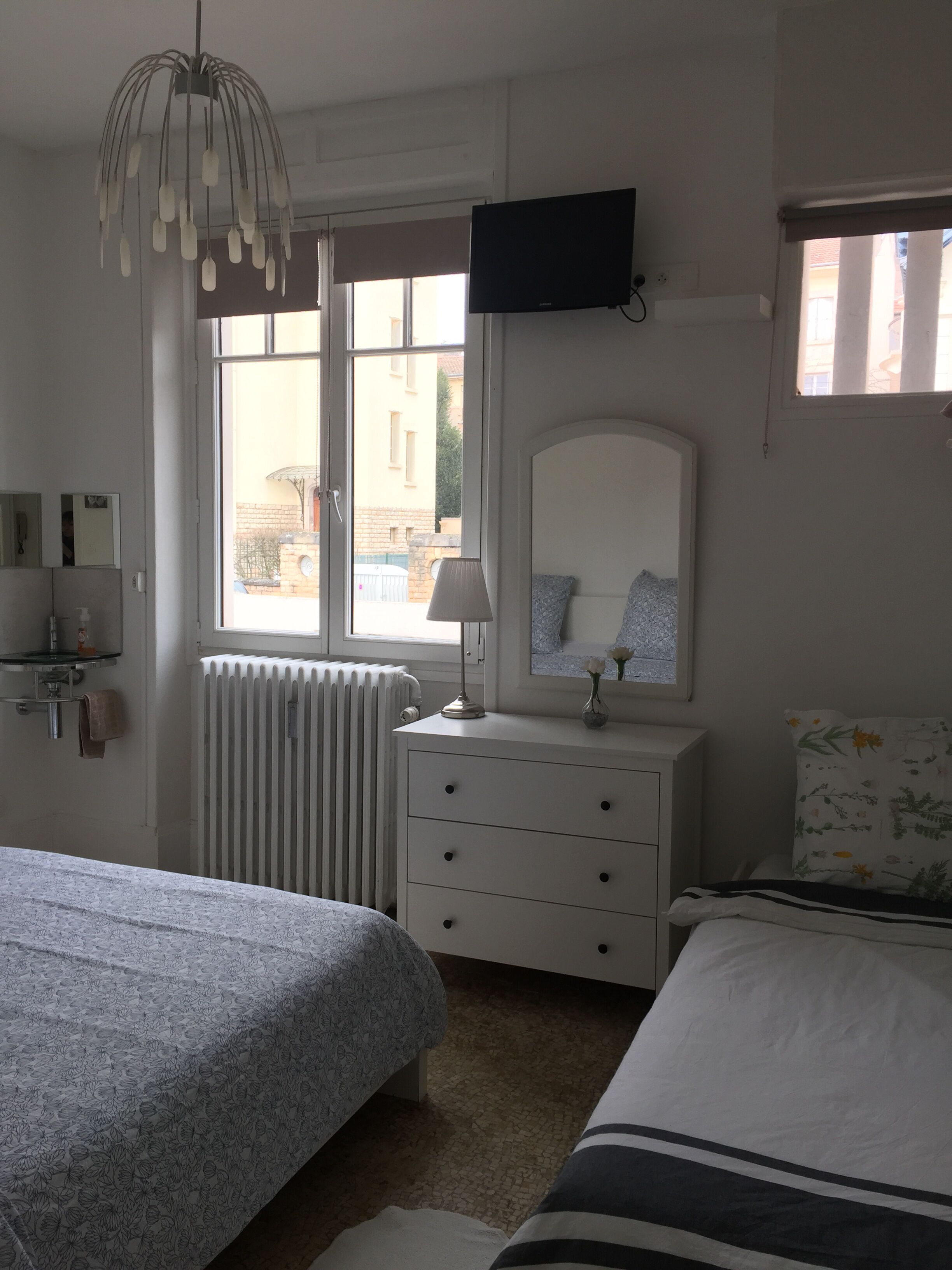 2 chambres, fer et planche à repasser, Wi-Fi gratuit, draps fournis