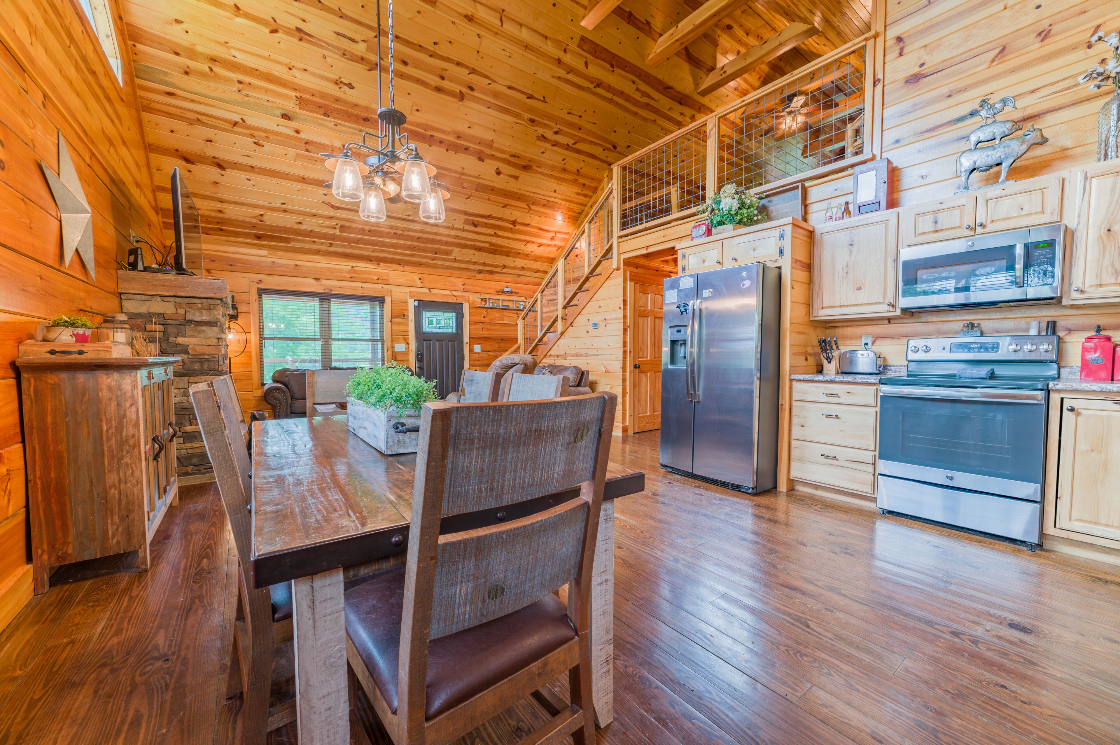 冰箱、微波炉、烤箱、炉灶