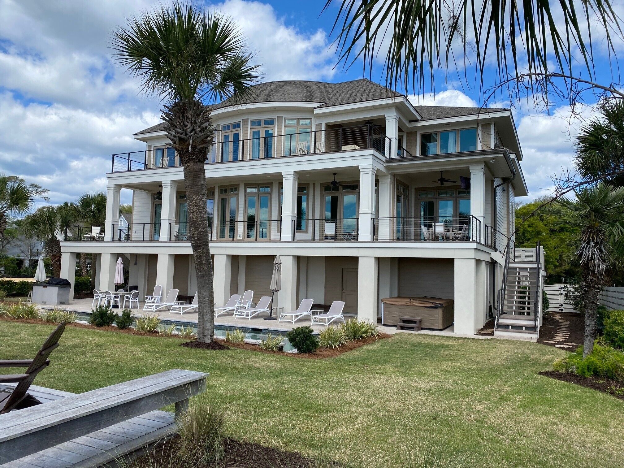 Perfect 10 Sea Hawk-Award Winning Oceanfront House-Personalized Concierge