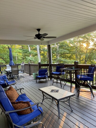 Lakefront home near Mammoth Cave