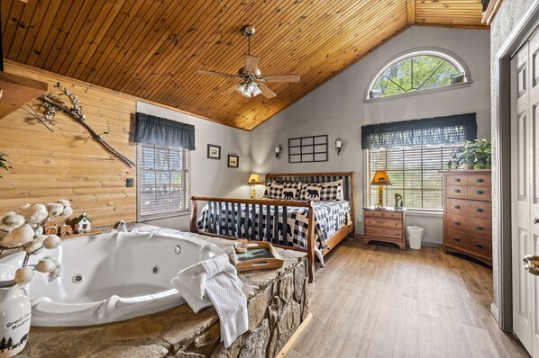 1 Schlafzimmer, Schreibtisch, Bügeleisen/Bügelbrett, Reisekinderbett