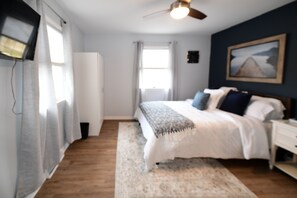 3 bedrooms, iron/ironing board, free WiFi, bed sheets