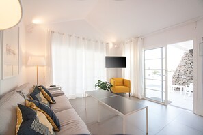 Smart TV - Luxury house 4 people with large terrace in Matagorda (Tías)