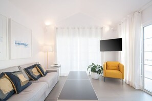 Smart TV, stereo