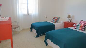 3 bedrooms, iron/ironing board, travel cot, free WiFi