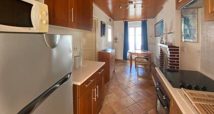Charming Renovated House Near Beach and Shops with Private Garden
