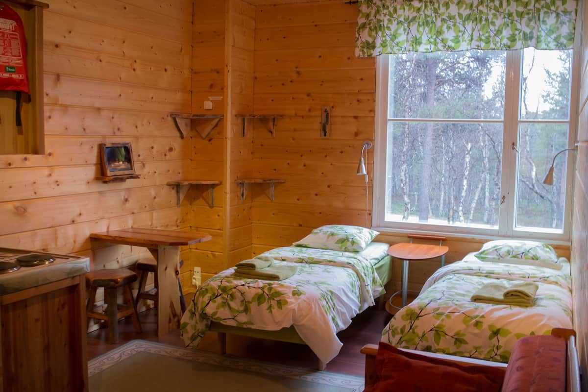 studio, kitchenette | desk, blackout curtains, iron/ironing board, free wifi