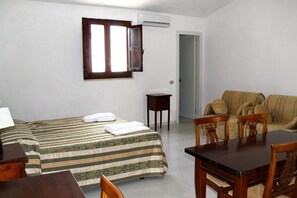 Desk, free WiFi - Hotel Masseria Fabrizio (Otranto)