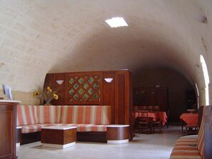 Free daily buffet breakfast  - Hotel Masseria Fabrizio (Otranto)