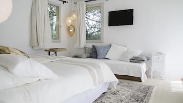 House, Poolside | Premium bedding, in-room safe, desk, soundproofing