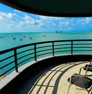 Appartement, uitzicht op zee | Uitzicht vanuit de kamer
