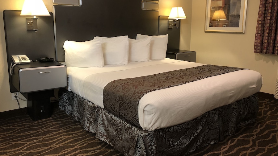 Casa Royal Inn