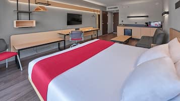 高級客房, 1 張特大雙人床和 1 張沙發床 | 書桌、遮光布/窗簾、熨斗/熨衣板、免費搖籃/嬰兒床