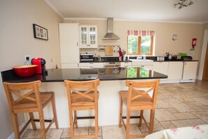 冰箱、微波炉、洗碗机、茶具/咖啡用具