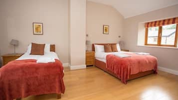 3 bedrooms, free cots/infant beds, rollaway beds, free WiFi