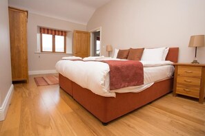 2 多间卧室、免费婴儿床、折叠床/加�床（额外收费）、免费 WiFi