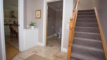 Flat-screen TV, fireplace, DVD player, MP3 dock