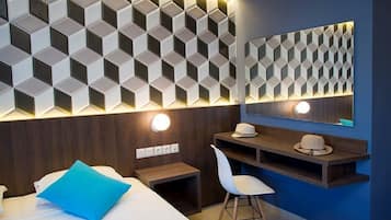 Peralatan tempat tidur premium, seterika/papan seterika