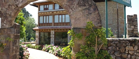 Entrée de l’hébergement