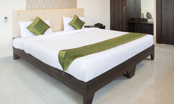 Rollaway beds, free WiFi, bed sheets